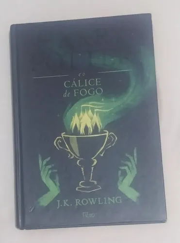 Livro HARRY POTTER e o Cálice de Fogo - Capa Dura.