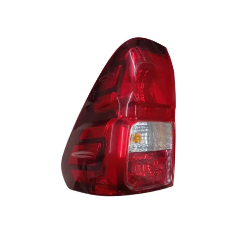 LANTERNA TRASEIRA ESQUERDA HILUX SR 2.8 2024 ORIGINAL