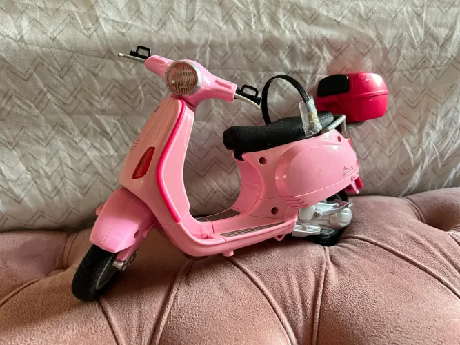 Moto vespa da Barbie