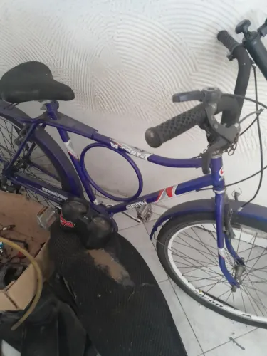 Bicicleta monark usada em bom estado 