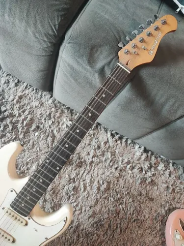 Braço de guitarra Suzuki stratocaster 22 casas