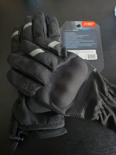 Luvas x11 dry tech