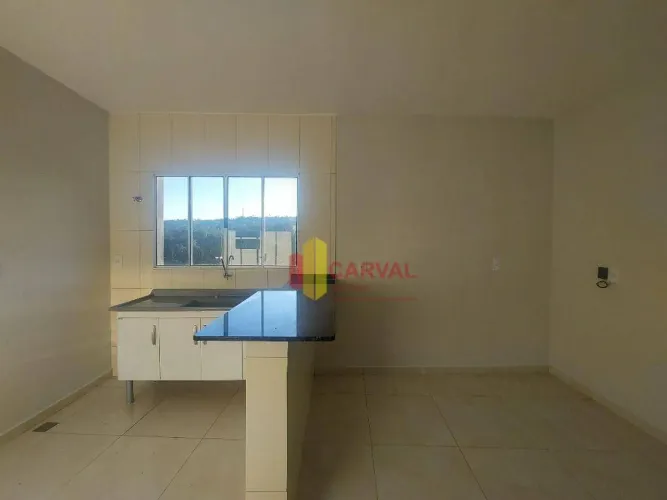Casa com 2 dormitórios para alugar, 100 m² por R$ 1.800,00/mês - Terras Di Castellari - Pe