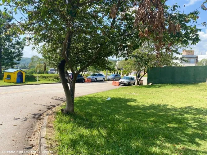 Terreno para Venda em Sorocaba, Brigadeiro Tobias, 1 dormitório, 1 banheiro, 1 vaga