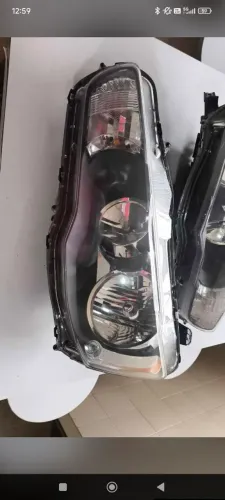 Par Farol Mitsubishi Lancer 2014 máscara negra Usado)