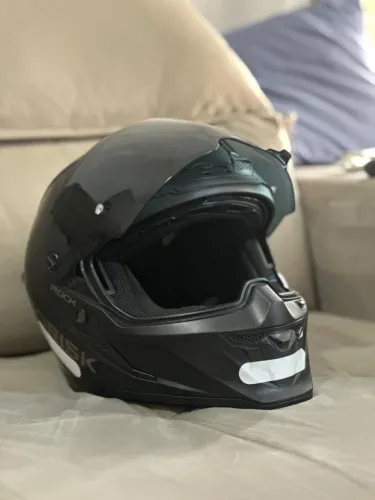Capacete Norisk Rock - Tamanho 56, usado pouquíssimas vezes