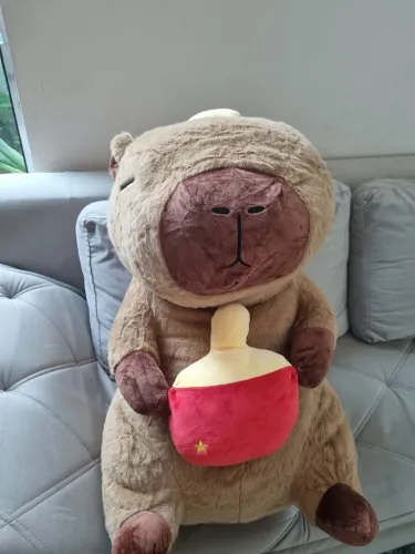 Pelucia capivara gigante