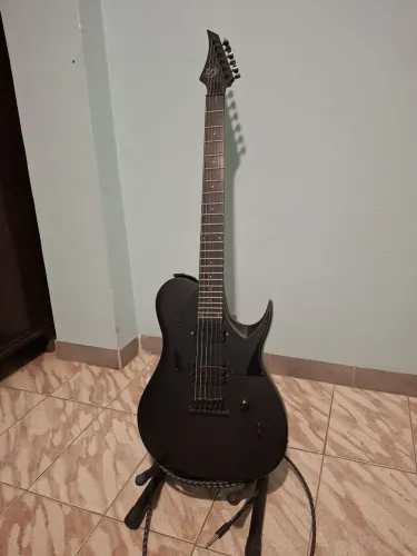 Guitarra S by Solar - Telecaster 2 captadores