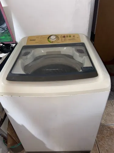 Máquina de lavar com avaria