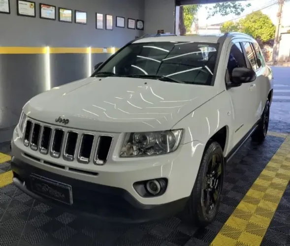 Jeep Compass Sport 2.0 16V 156cv 5P 2012