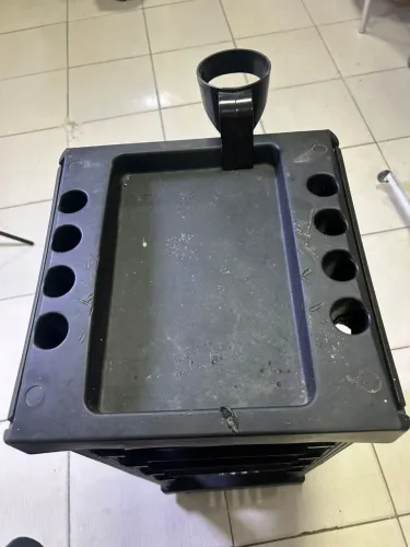 Carrinho de apoio auxiliar para cabeleireiro 