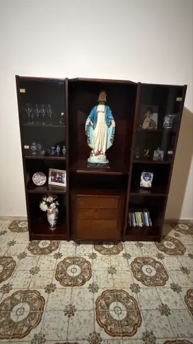 Estante/rack de madeira