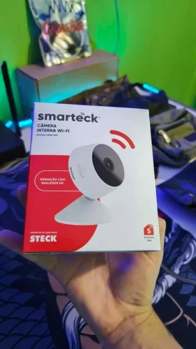 Câmera Inteligente Segurança Interna Wifi Smarteck Steck