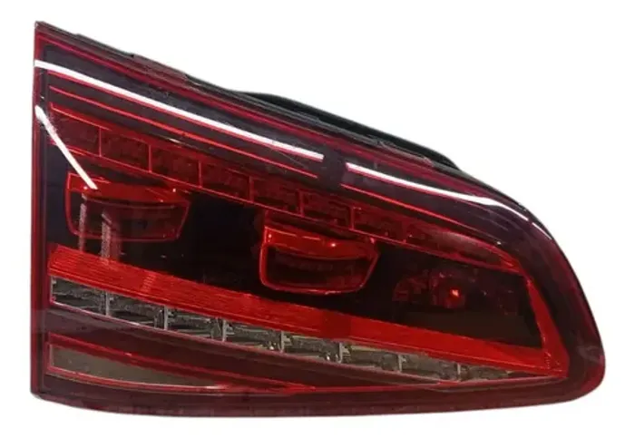 Lanterna Tampa Tras Esq Volkswagen Golf Gti 2.0 T 2014 2015 Esquerdo/motorista Vermelho