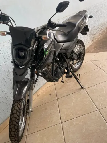 Vendo moto yamaha Crosser