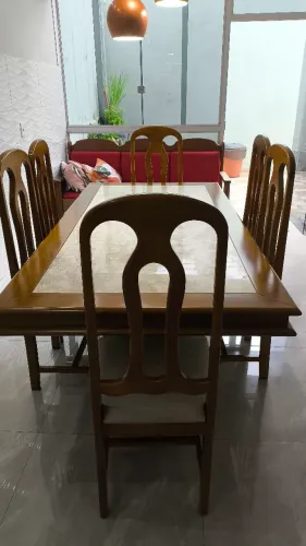 Mesa de madeira maciça 6 lugares 2x1m