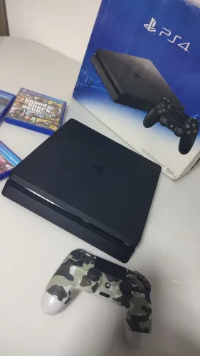 Vendo um PS4 de 1 TB