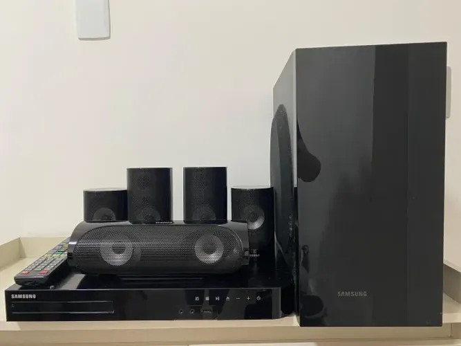 Home Theater Samsung HT-J5500 5.1 1000W Blu-ray 3D Completo
