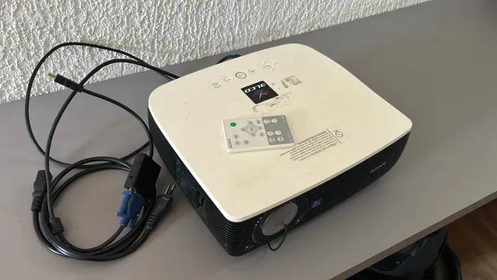 Projetor Sony Vpl-es4, 3lcd vga 110/220 Bivolt