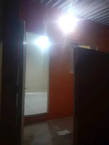 Alugo kitinet próximo ao antigo pronto socorro de Cuiabá. 