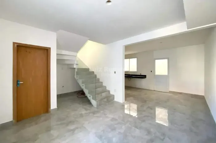 Casa à venda no bairro Santa Efigênia