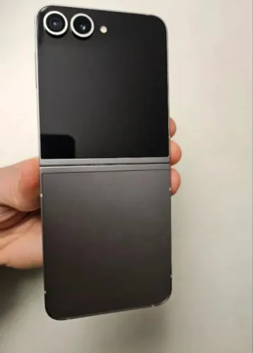 Celular Samsung Galaxy Z Flip6 5g, 256gb, 12gb Ram, Tela 6.7
