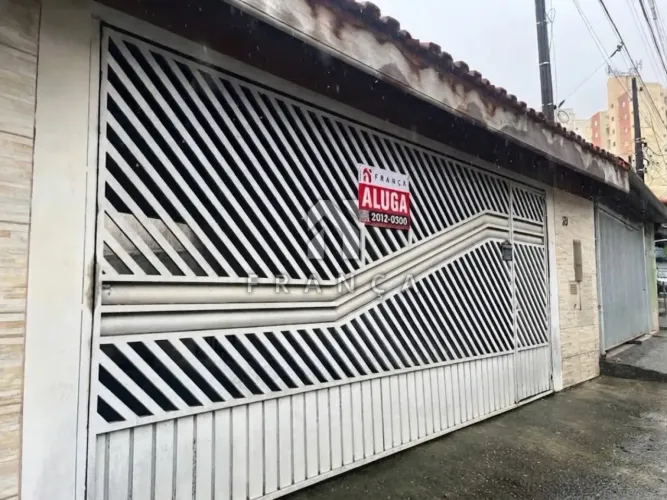 Casa Padrão em Jacareí