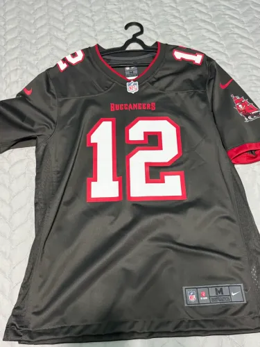 Camisa bucanners tom brady original tamanho m 