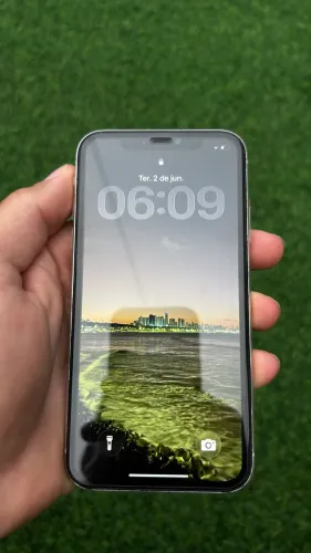 iPhone 11 único dono, sem marcas de uso estado de novo!