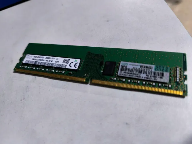 Memória RAM DDR4 16GB ECC 2666MHz