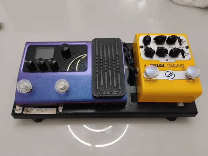 Pedaleira Valeton GP-100 + Pedal Nig Dual Drive 1