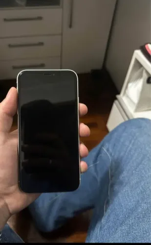 iPhone XR bateria 100%