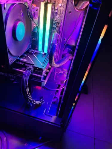 Memória RAM JUHOR DDR5 16GB 6000MHz RGB Branca