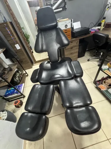 Maca articulada de luxo para tatuagem
