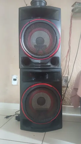 Caixas de som LG cj87