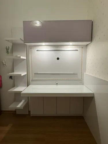 ESCRIVANINHA PLANEJADA + PRATELEIRA + CABECEIRA ESTOFADA 