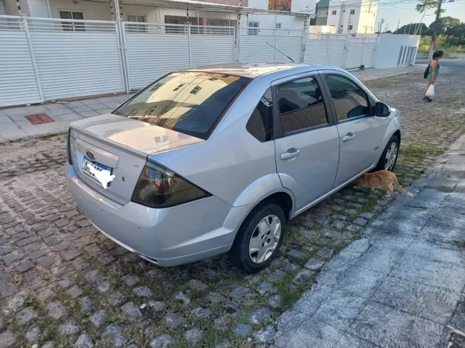 Ford Fiesta Sed. 1.6 8V Flex 4P 2013