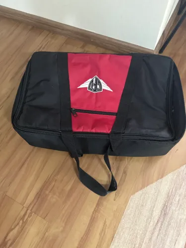 Maleta case