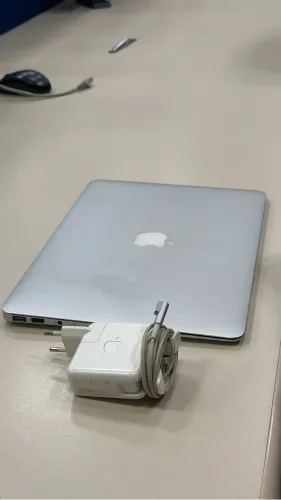 MacBook Air 2011