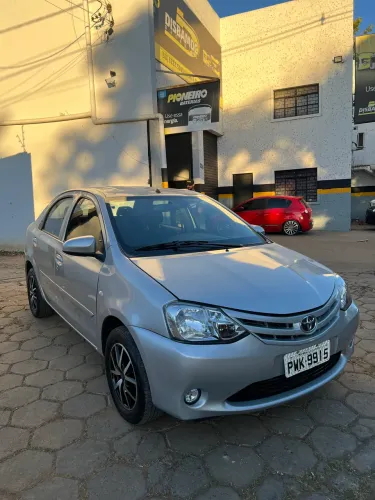 Toyota Etios X Sedan 1.5 Flex 16V 4P Mec. 2016