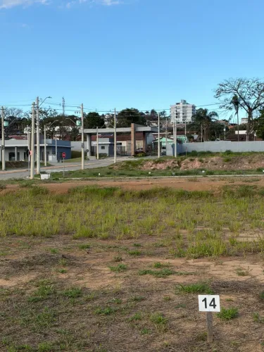 Vendo Terreno no Condominio Vila Nova / São Dimas