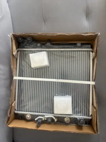 Radiador Fit 1.4 - 2003 a 2008- automático/ NOVO