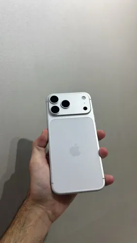 17 PRO MAX 256GB SILVER VENDO OU TROCO!