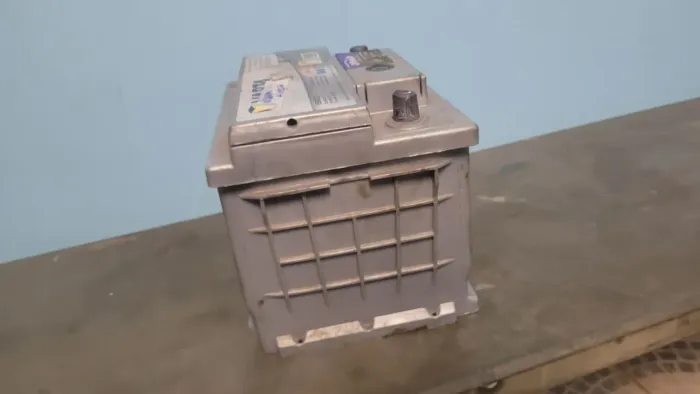 Bateria Varta Silver 60Ah (VS60DD) - Praticamente Nova / Pouco Uso