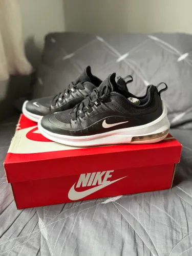 Tênis Nike Air Max Axis Tam.38