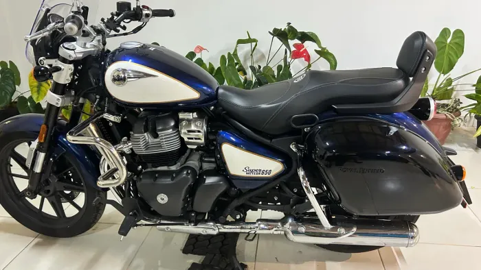 Super Meteor Celestial Blue 650 - Royal Enfield