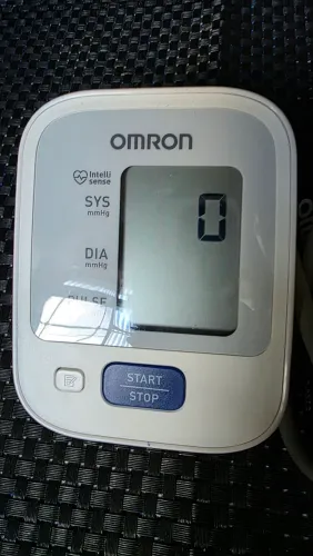 Aparelho de Pressão Digital Omron - Automático
