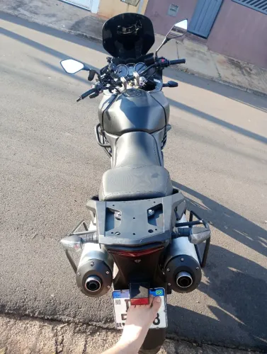 Moto vstron 1.000 Suzuki
