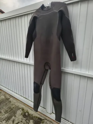 Long LT oneill Hyperfreak 4.3mm