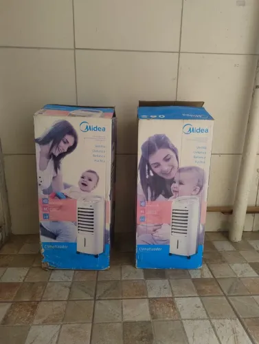 Vendo esses dois climatizadores